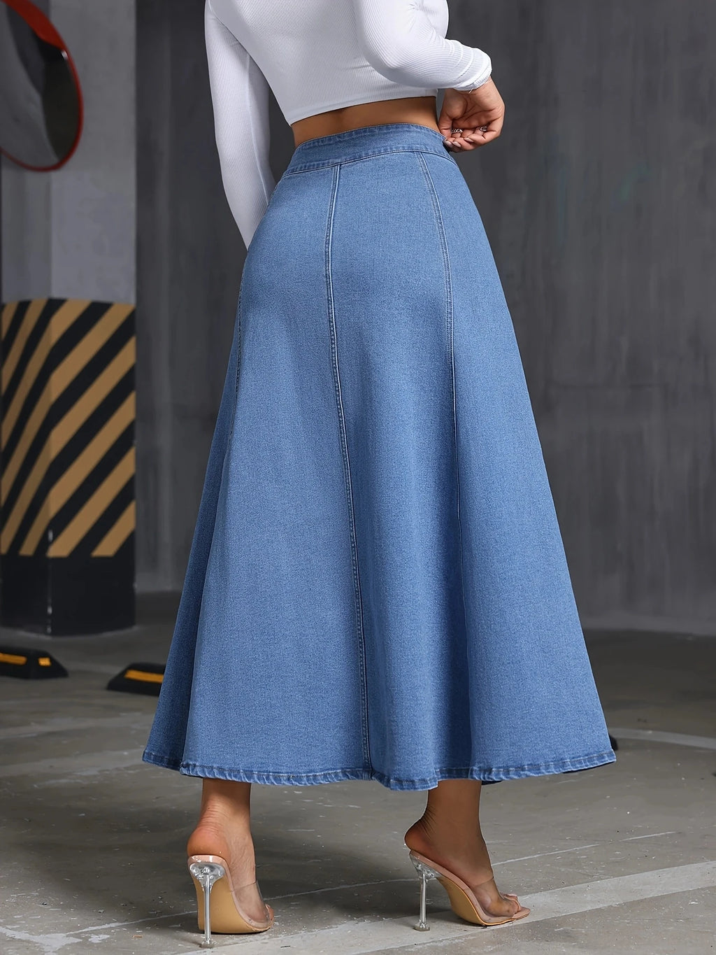 Women's Loose Elastic Waist Denim Skirt – Large Size Front Pocket