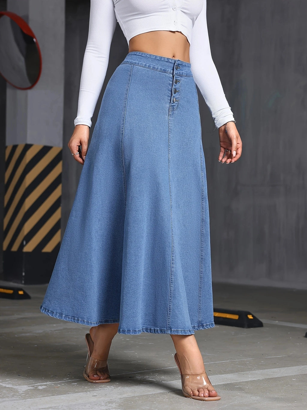 Women's Loose Elastic Waist Denim Skirt – Large Size Front Pocket