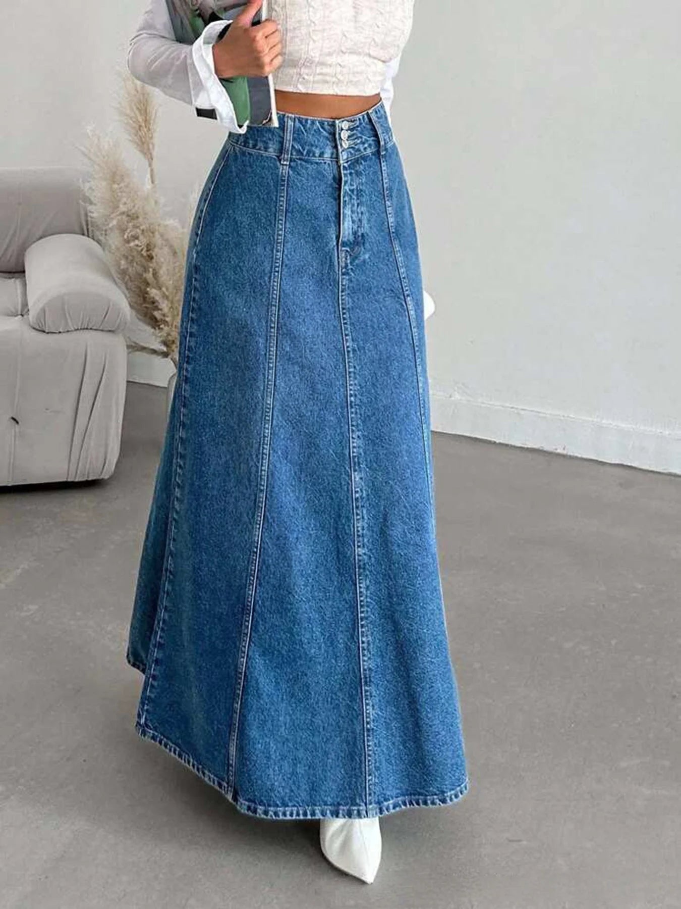 Women's long denim midi skirt for spring and autumn seasons. Suitable for various occasions such as daily wear, commuting, and g